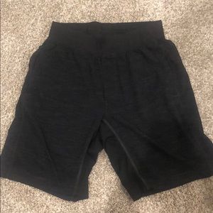 Lululemon THE Short 9” Lined